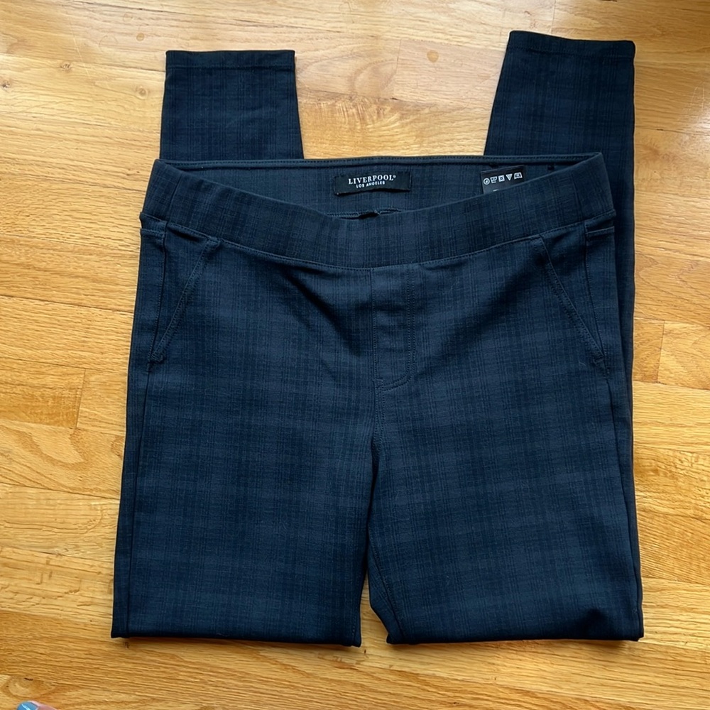 Liverpool Ankle Stretch pants/leggings size 10